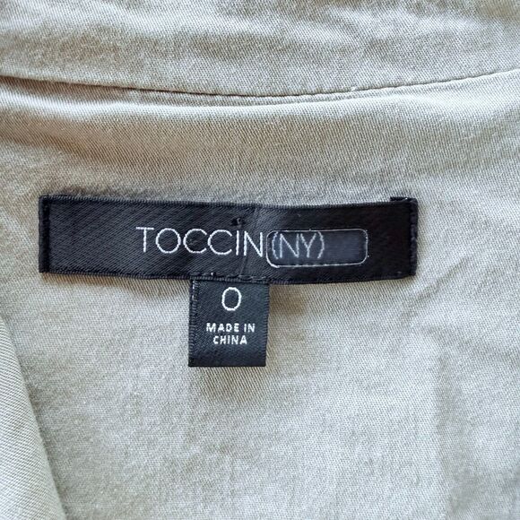 EUC Toccin NY Sleeveless Belted Wrap Trench Mini Dress in Khaki Tan Size 0 - Picture 10 of 15